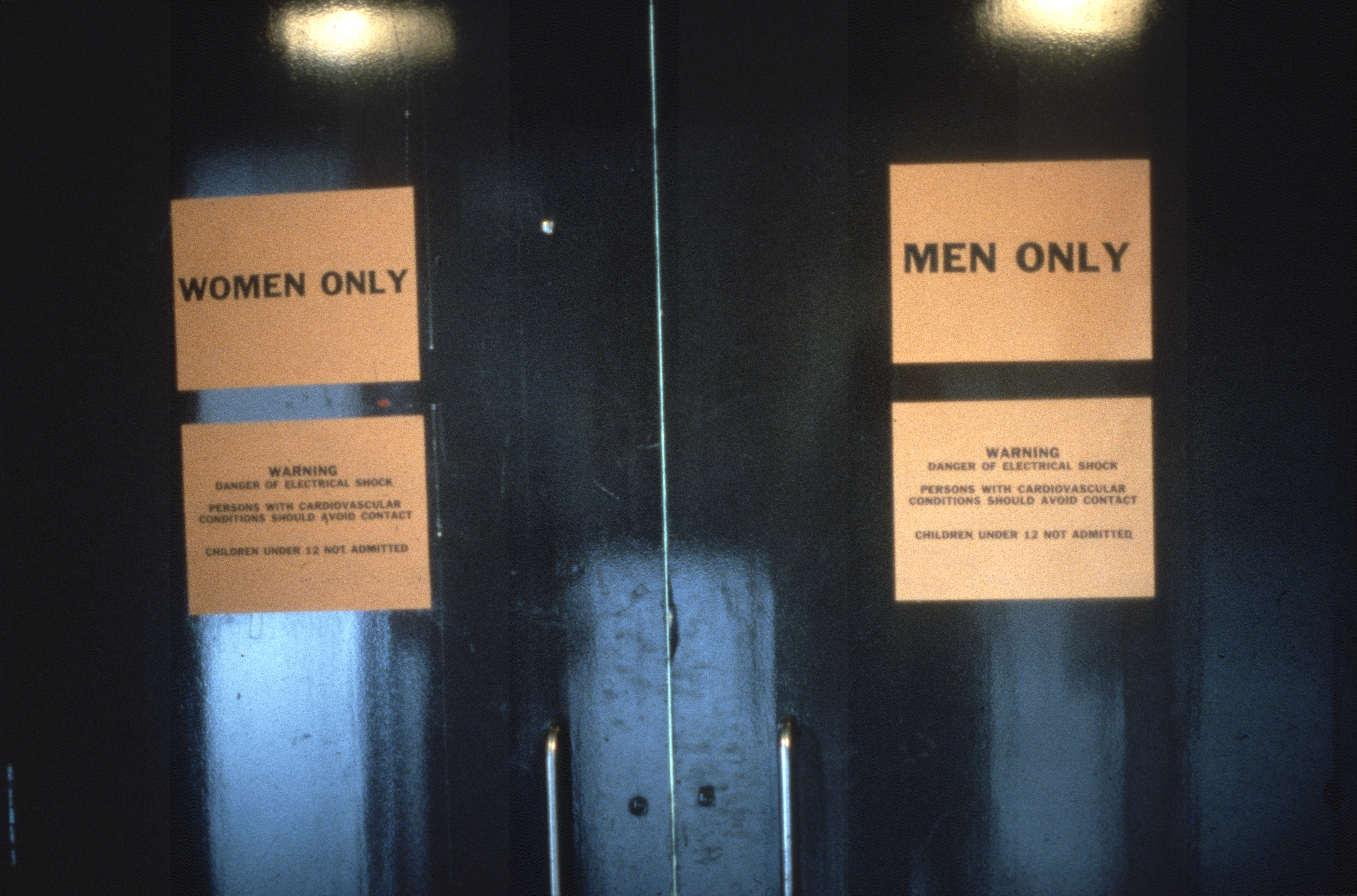 Fence 3.1 — Women Only / Men Only